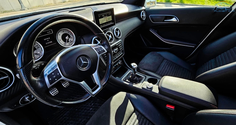 Mercedes-Benz Klasa A cena 49900 przebieg: 212700, rok produkcji 2012 z Proszowice małe 529